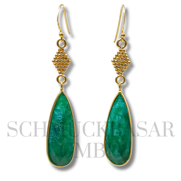 GOLD PLATED EMERALD STONE EARRINGS