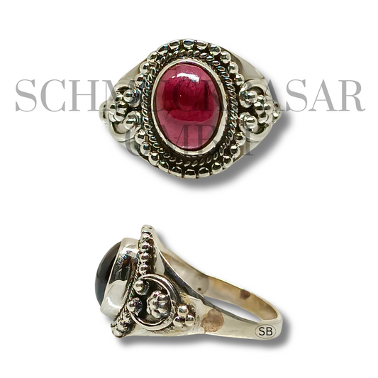 SILVER GARNET STONE RINGS